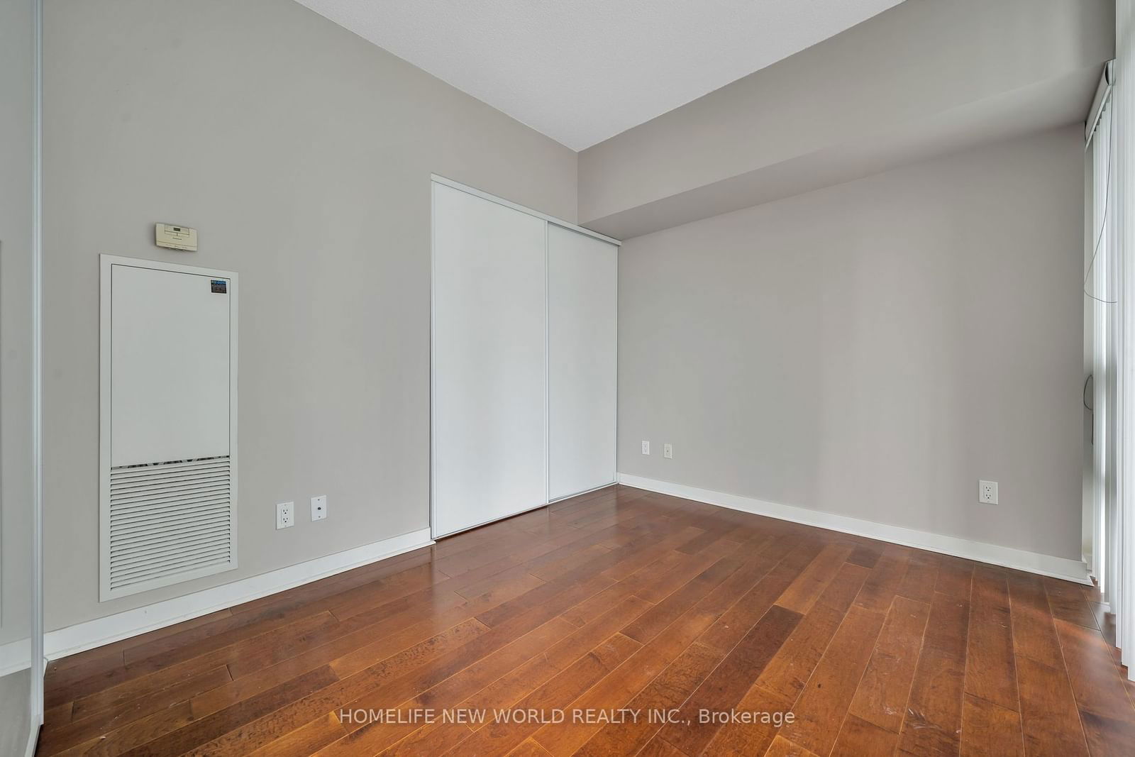 33 Charles St E, unit 1201 for rent