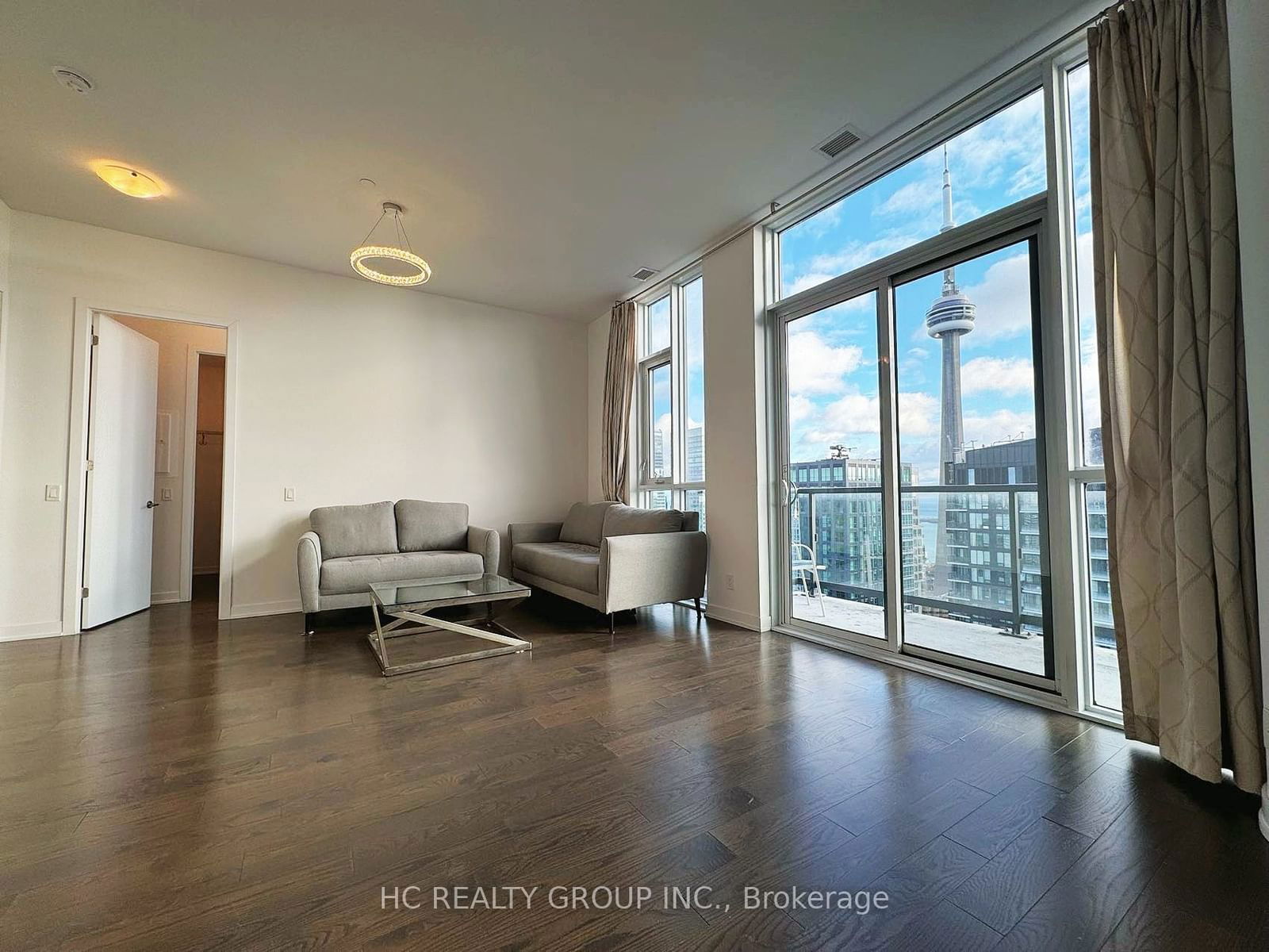 87 Peter St, unit PH112 for rent