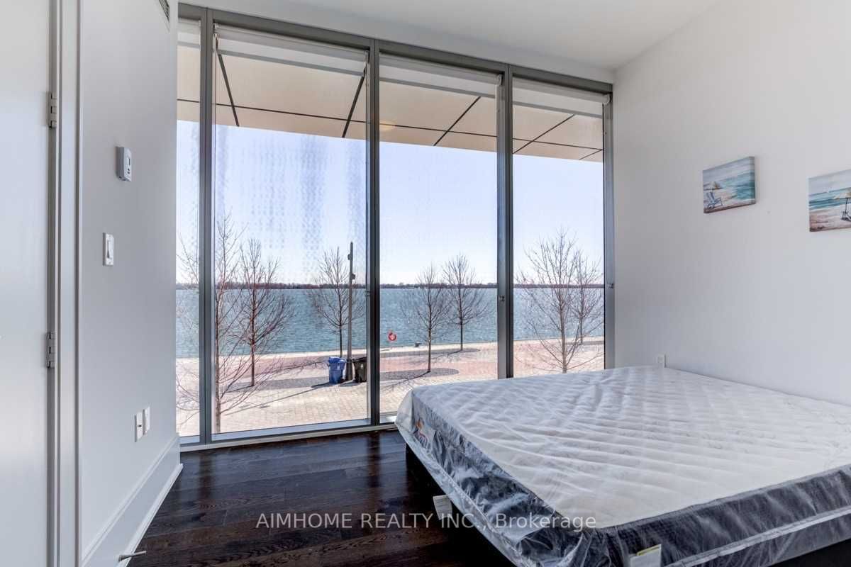 39 Queens Quay, unit Th 111 for sale