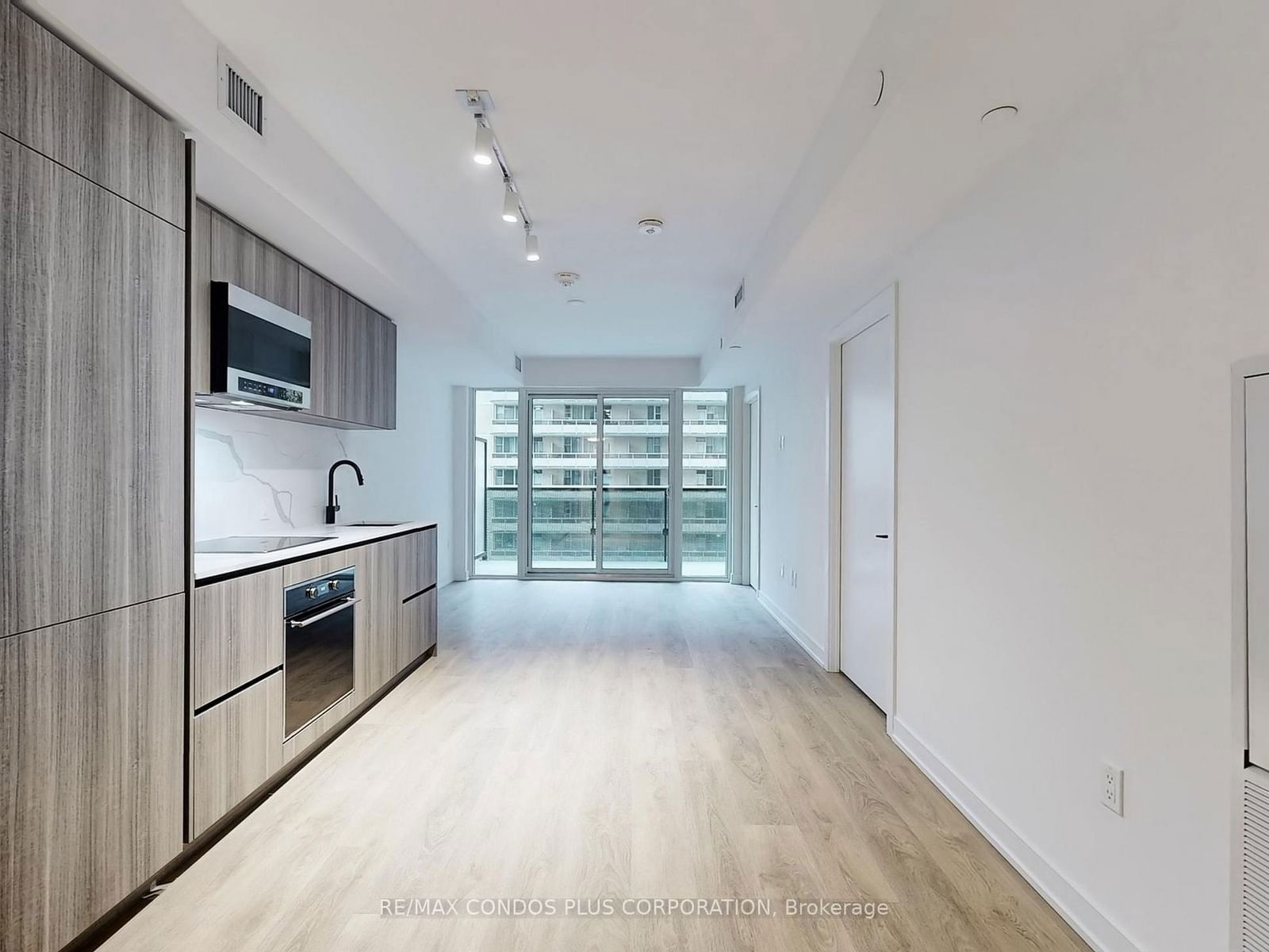 127 Broadway Ave, unit 505S for rent