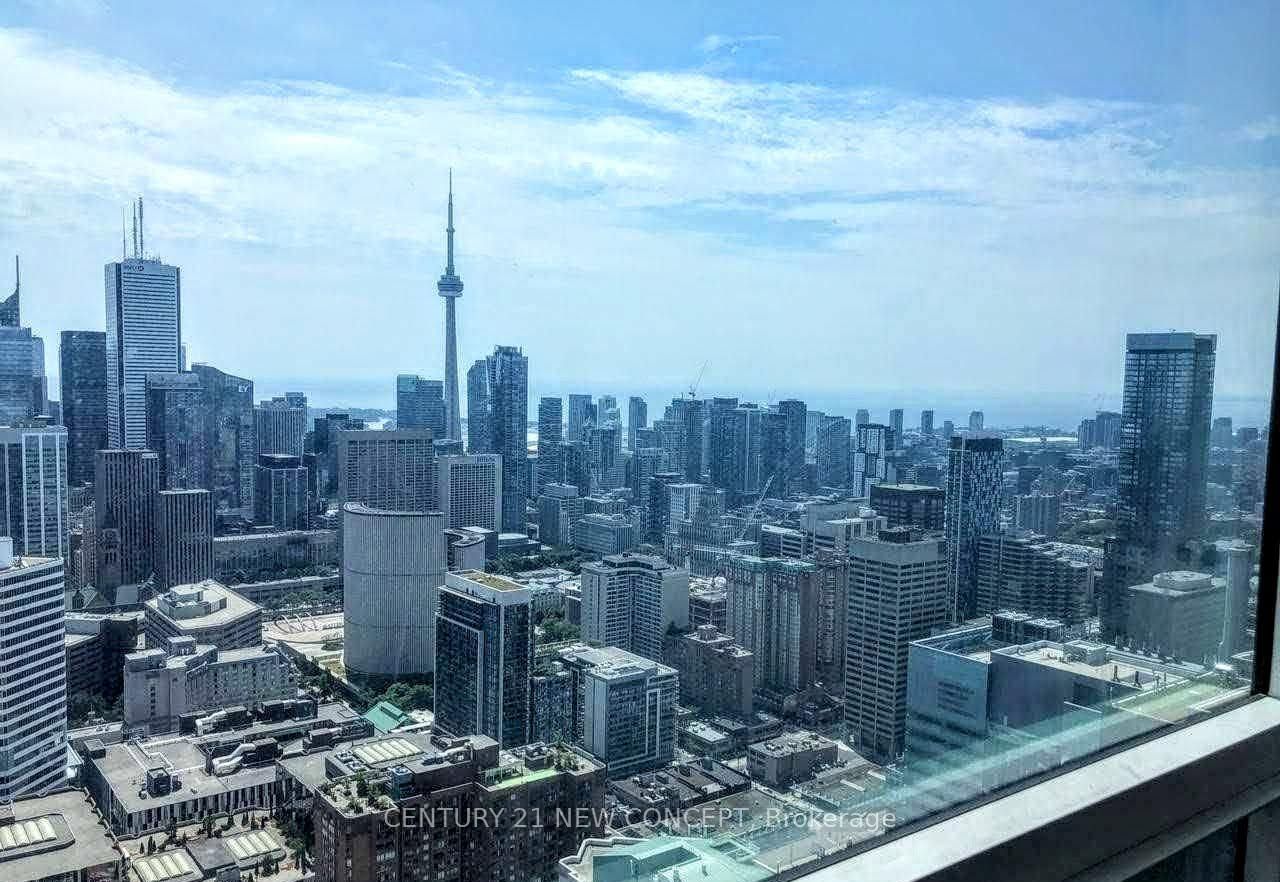 386 Yonge St, unit 5608 for rent