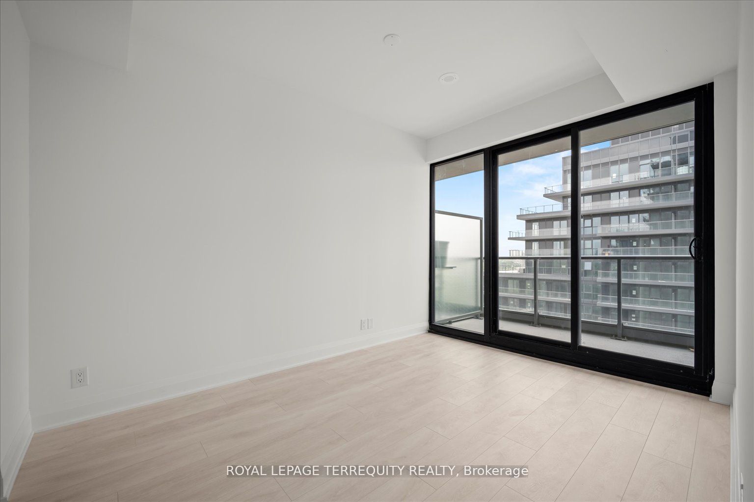 33 Frederick Todd Way, unit 1406 for sale