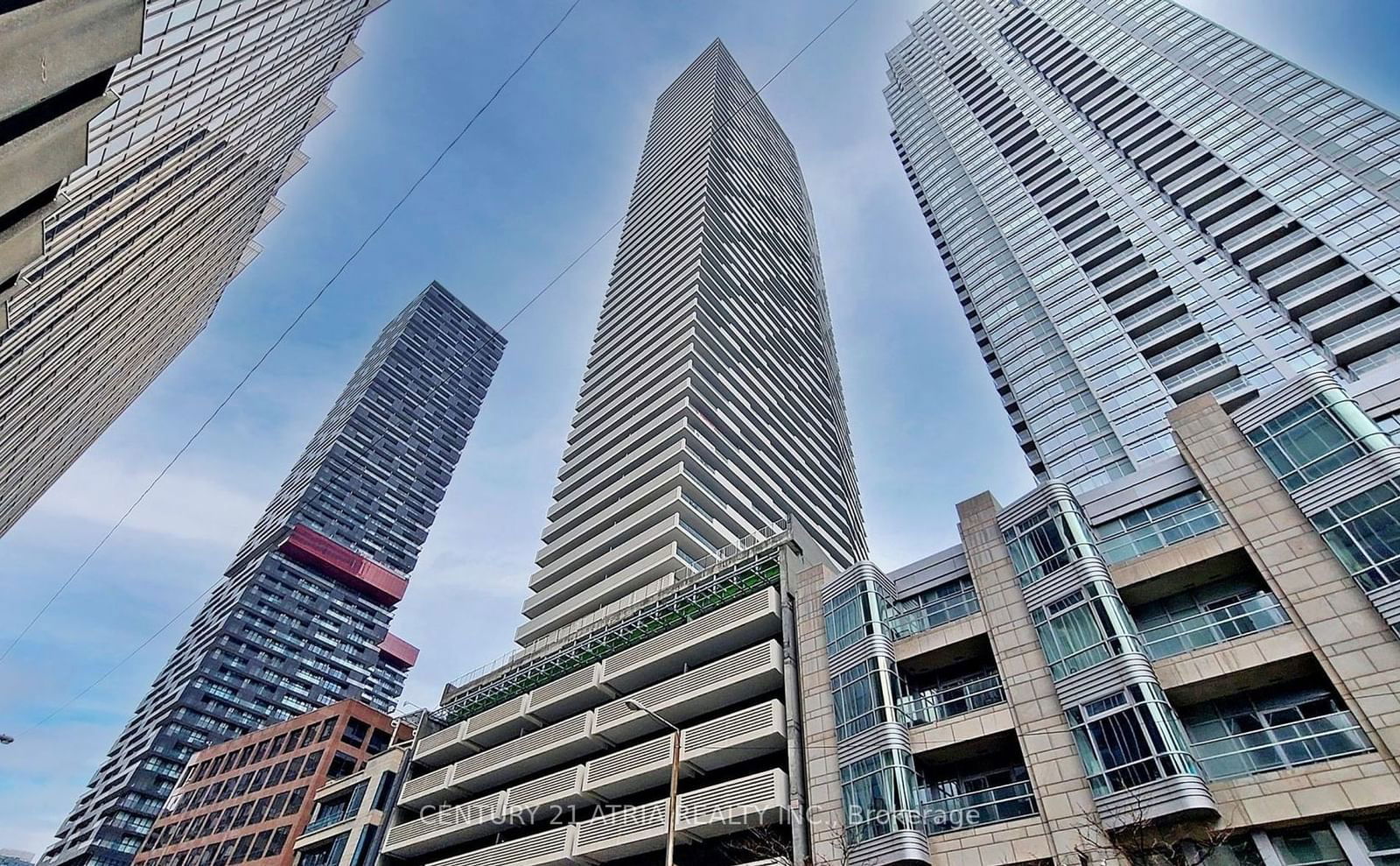 2221 Yonge St, unit 2805 for rent