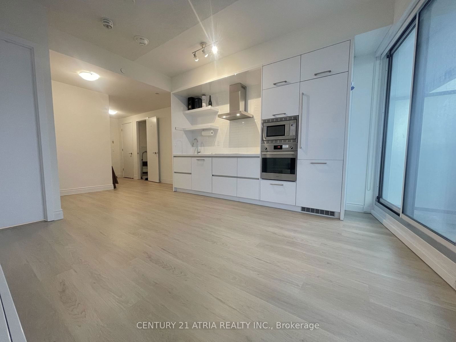 2221 Yonge St, unit 2805 for rent