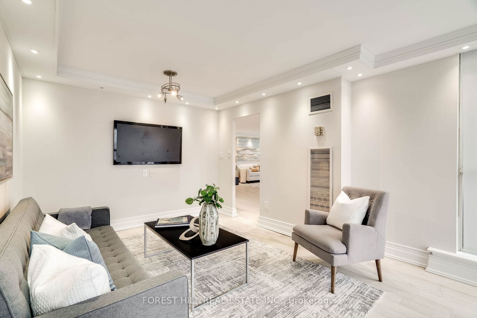 5444 Yonge St, unit 1607 for sale