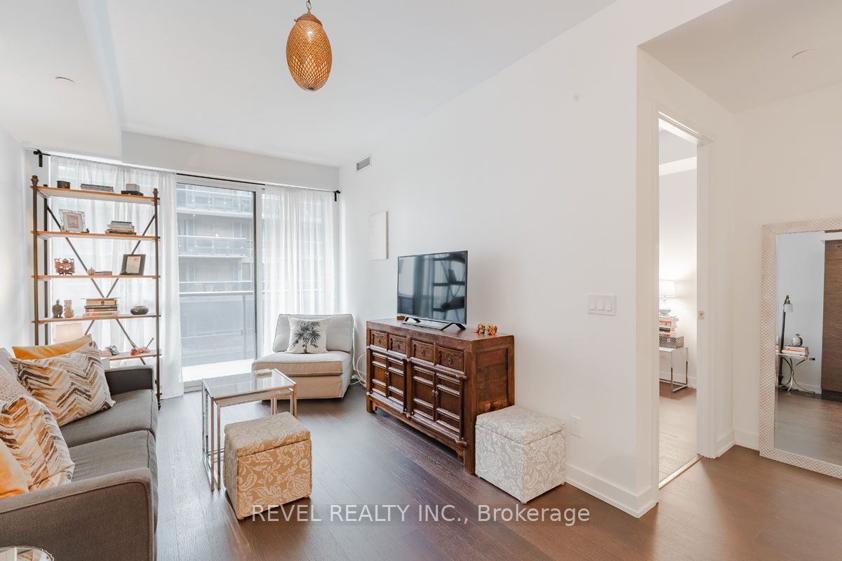 1030 King St W, unit 1115 for sale