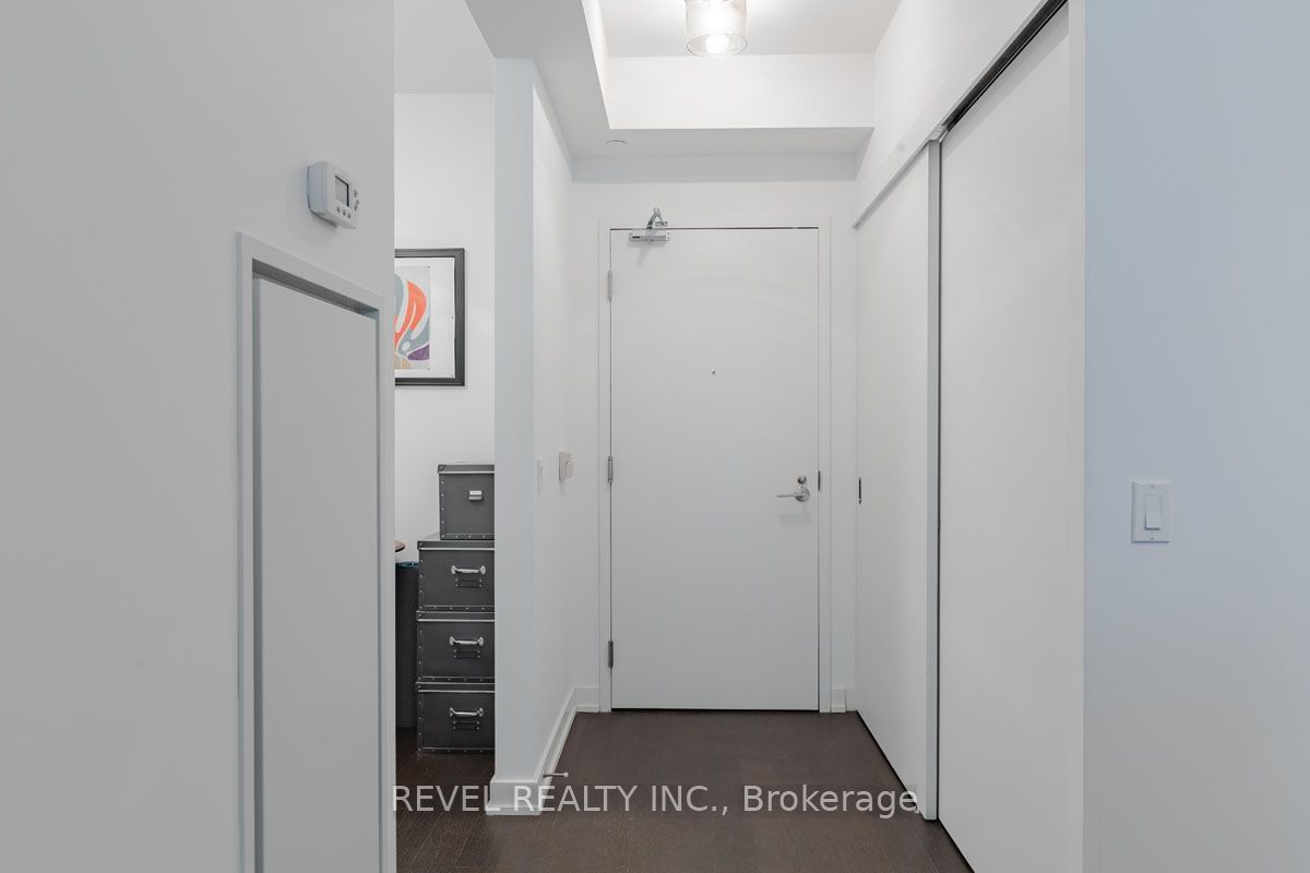 1030 King St W, unit 1115 for sale