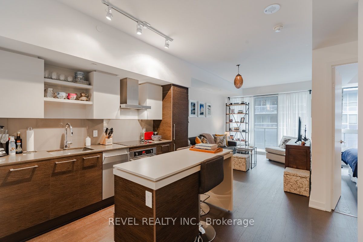 1030 King St W, unit 1115 for sale