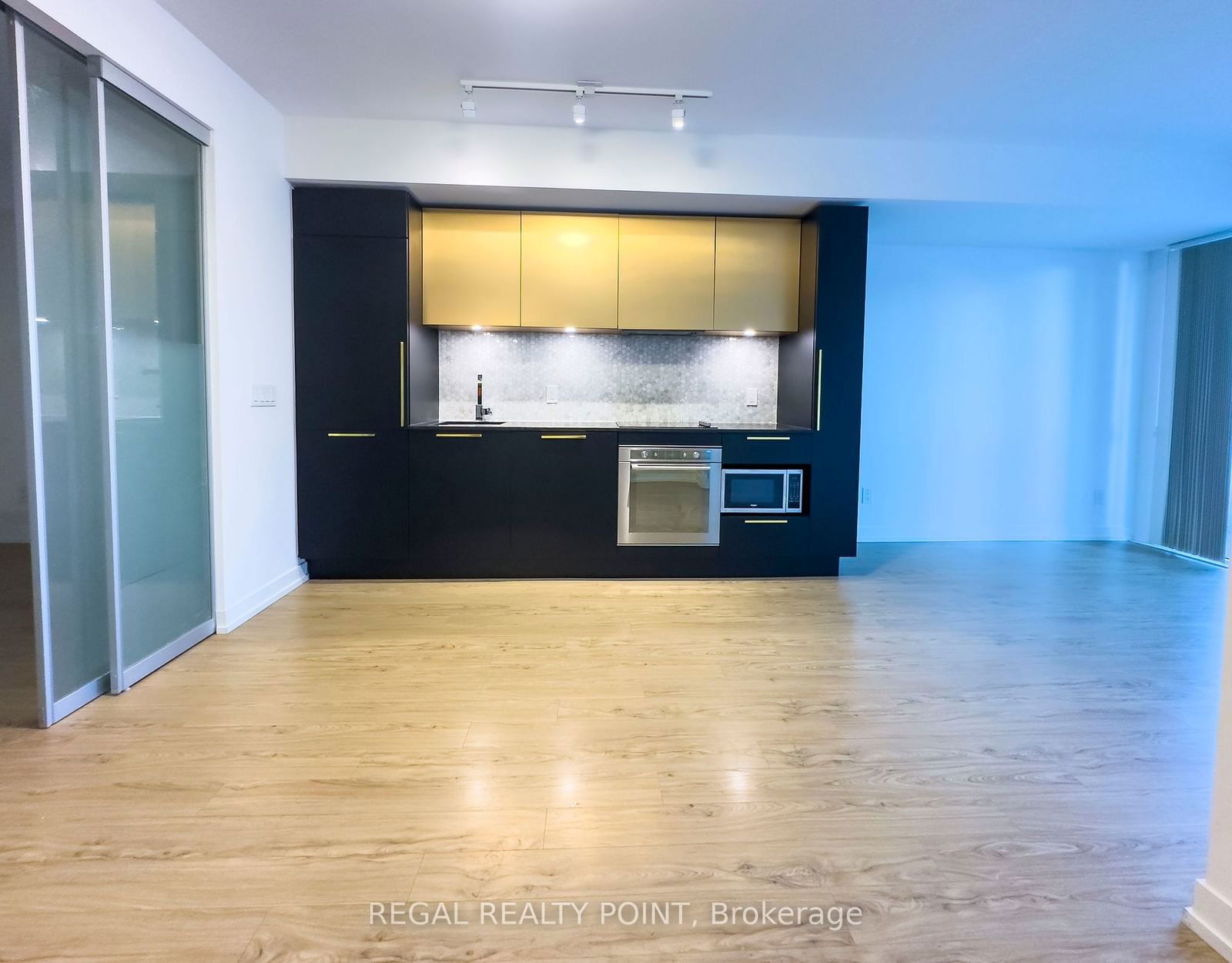 85 Wood St, unit 2802 for rent