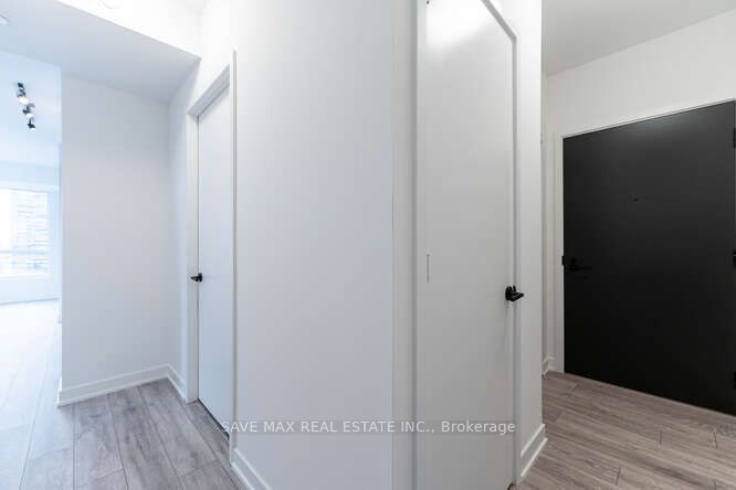 108 Peter St, unit 1620 for rent