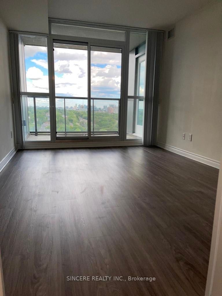 35 Hollywood Ave, unit 1922 for rent