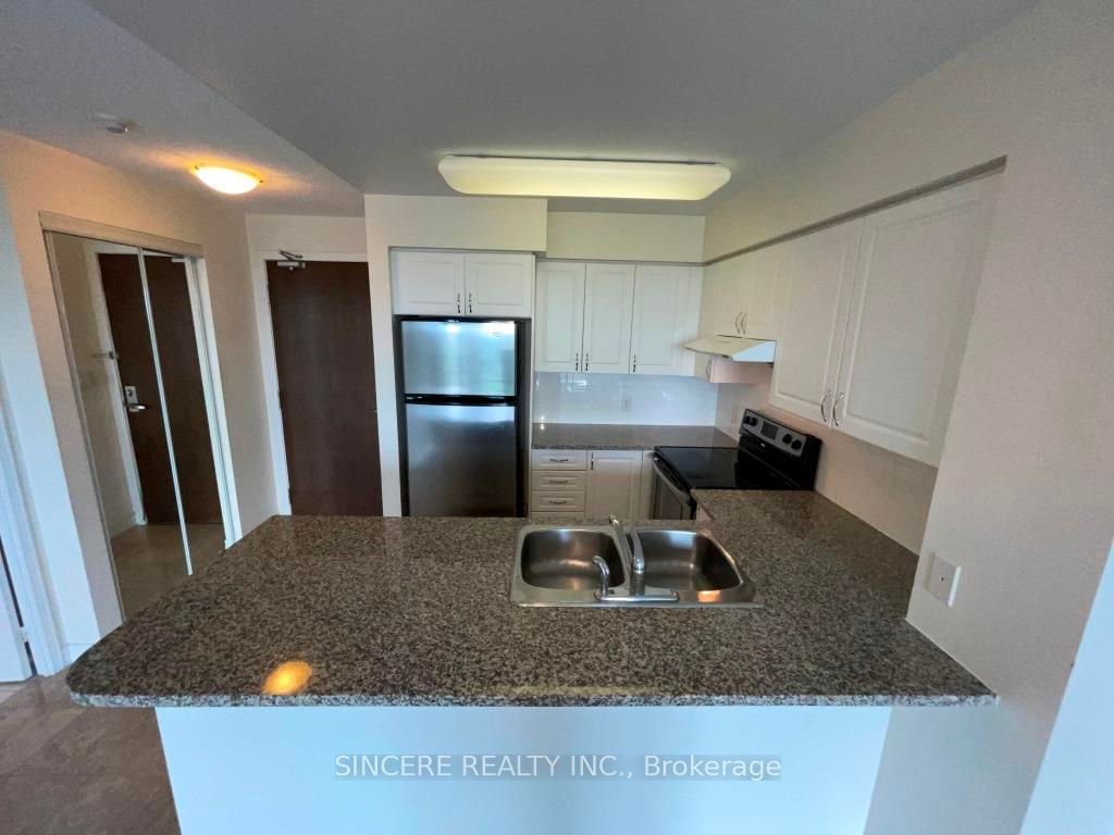 35 Hollywood Ave, unit 1922 for rent