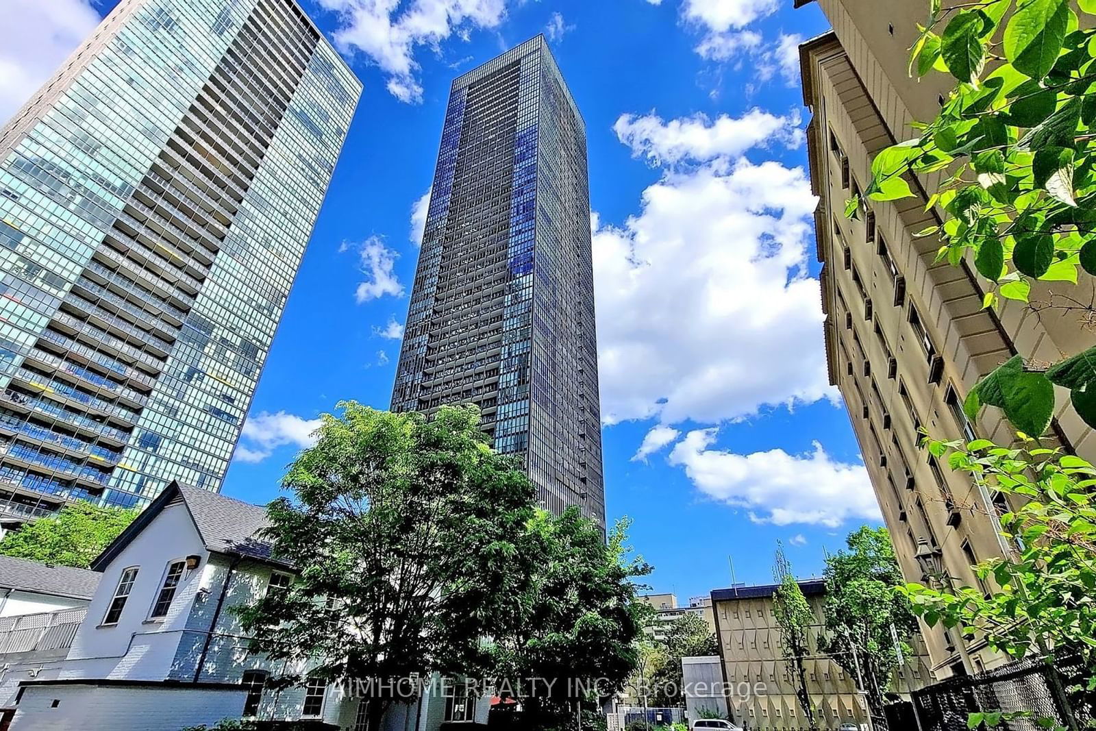 101 Charles St E, unit 4306 for rent