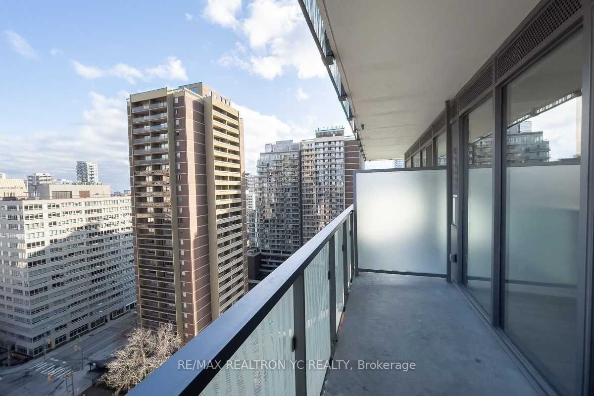 50 Charles Ave E, unit 1402 for rent