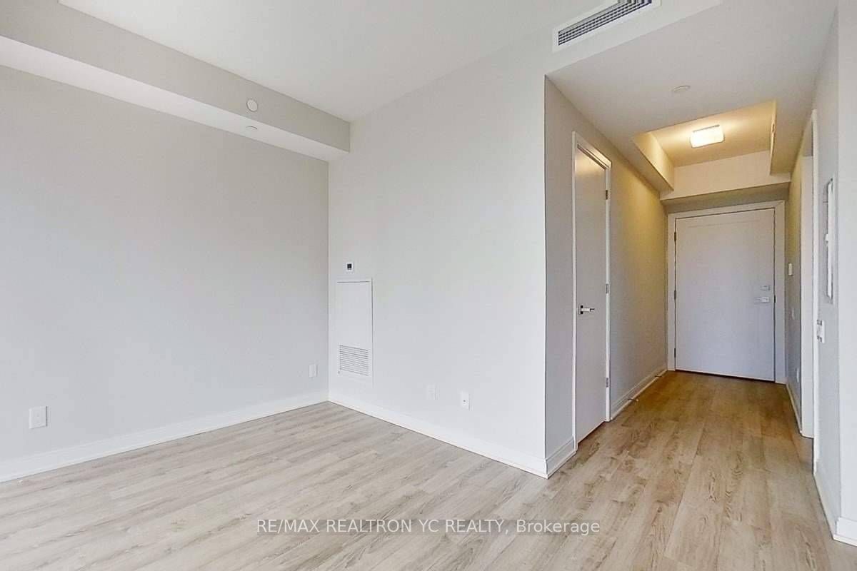 50 Charles Ave E, unit 1402 for rent