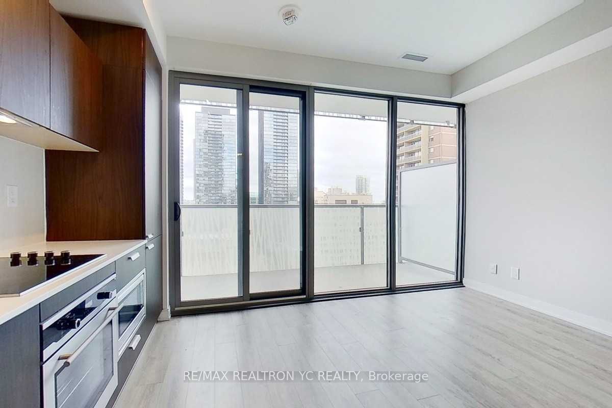 50 Charles Ave E, unit 1402 for rent