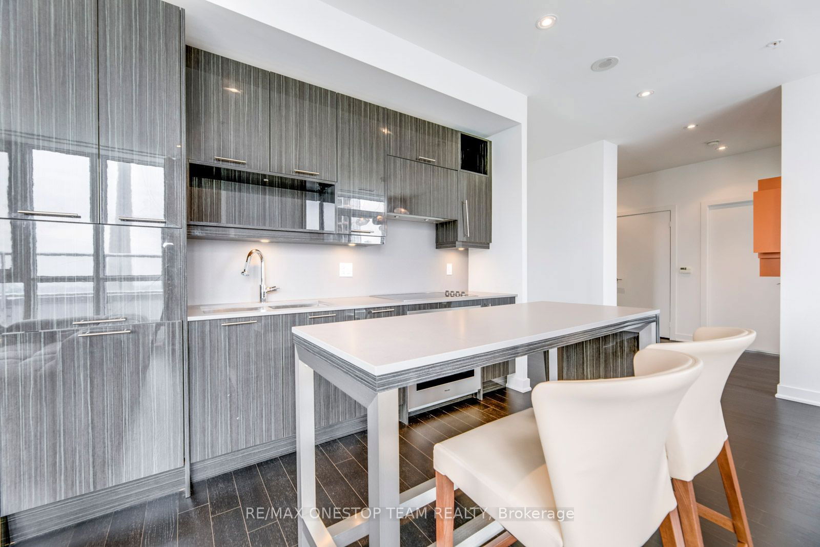 30 Nelson St, unit 4103 for rent