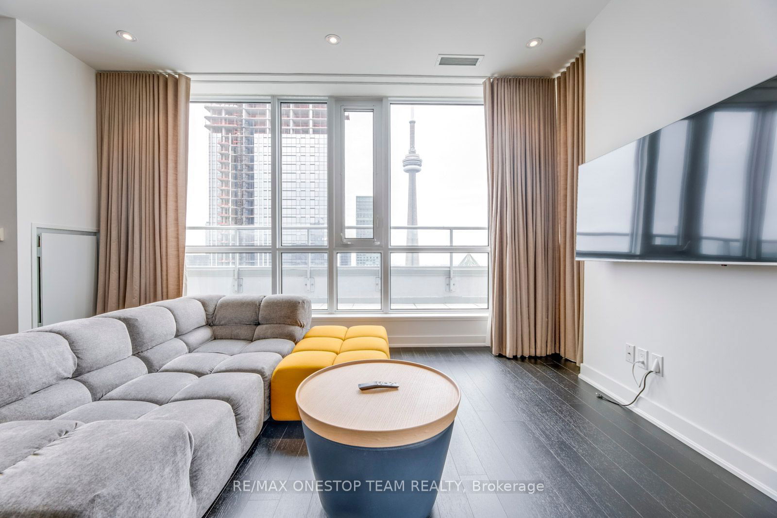 30 Nelson St, unit 4103 for rent