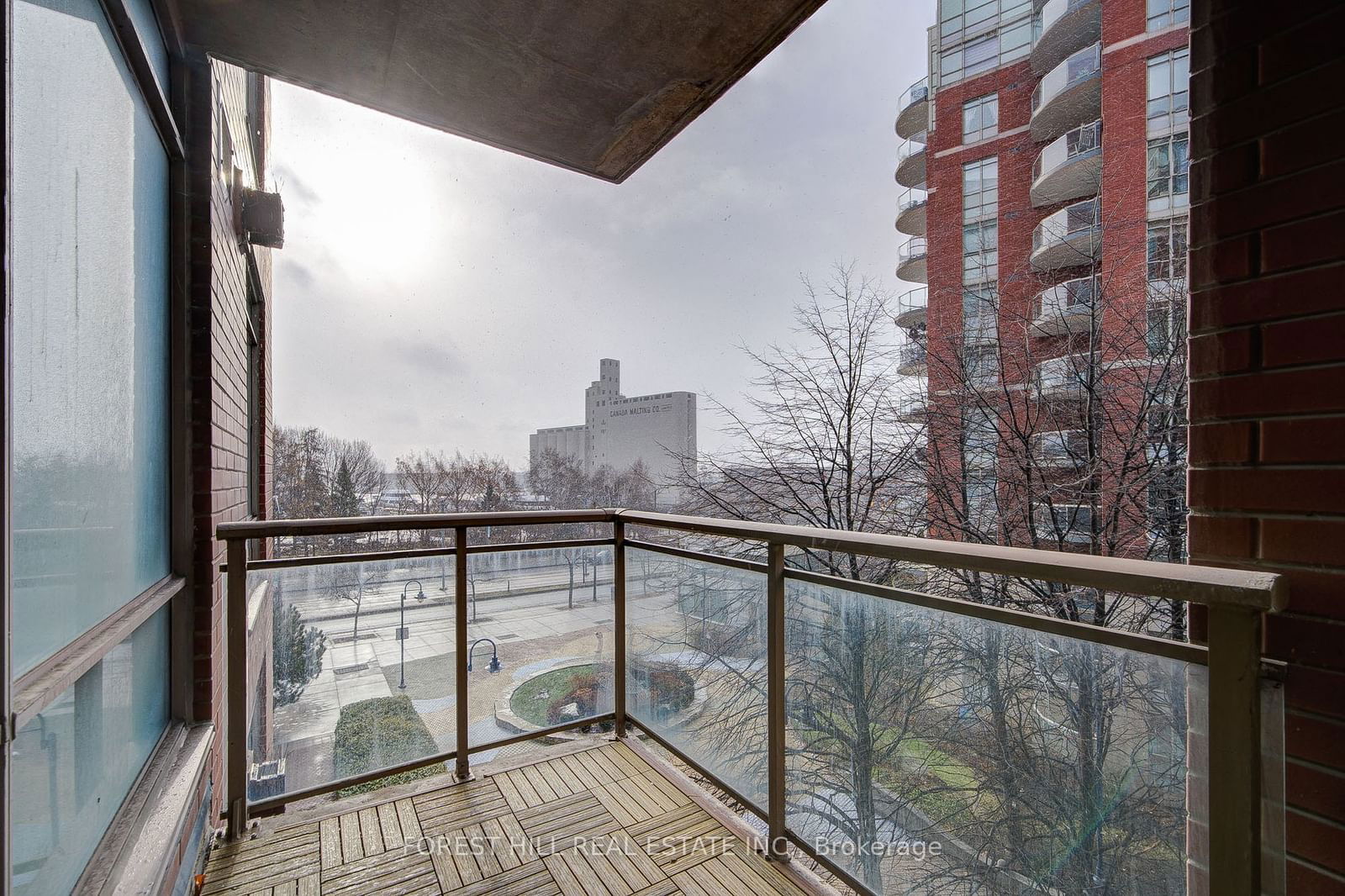 500 Queens Quay W, unit 409W for rent