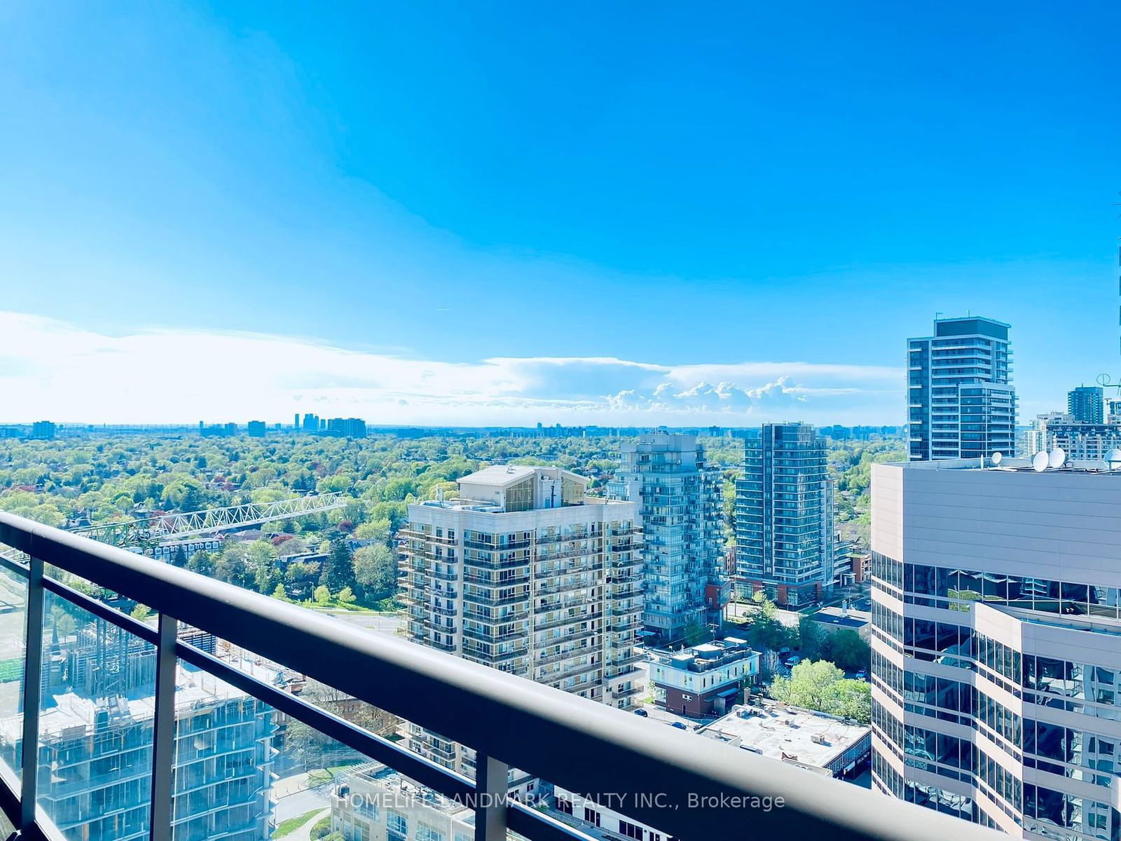 18 Parkview Ave, unit Ph2801 for rent