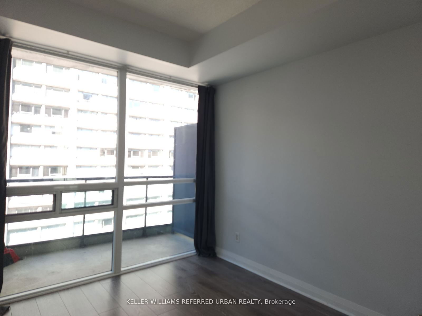 1121 Bay St, unit 1504 for rent