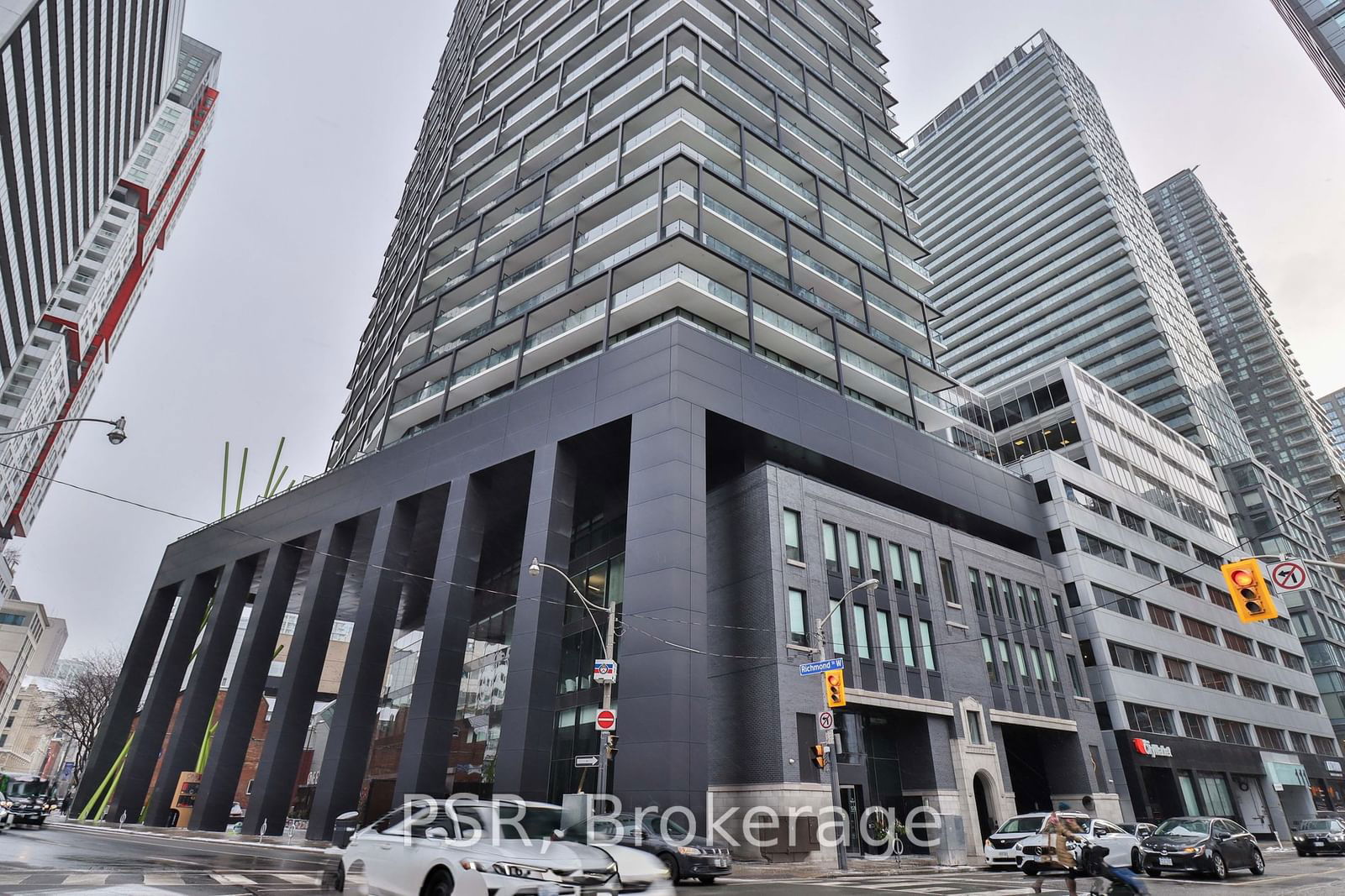 125 Peter St, unit 3404 for rent