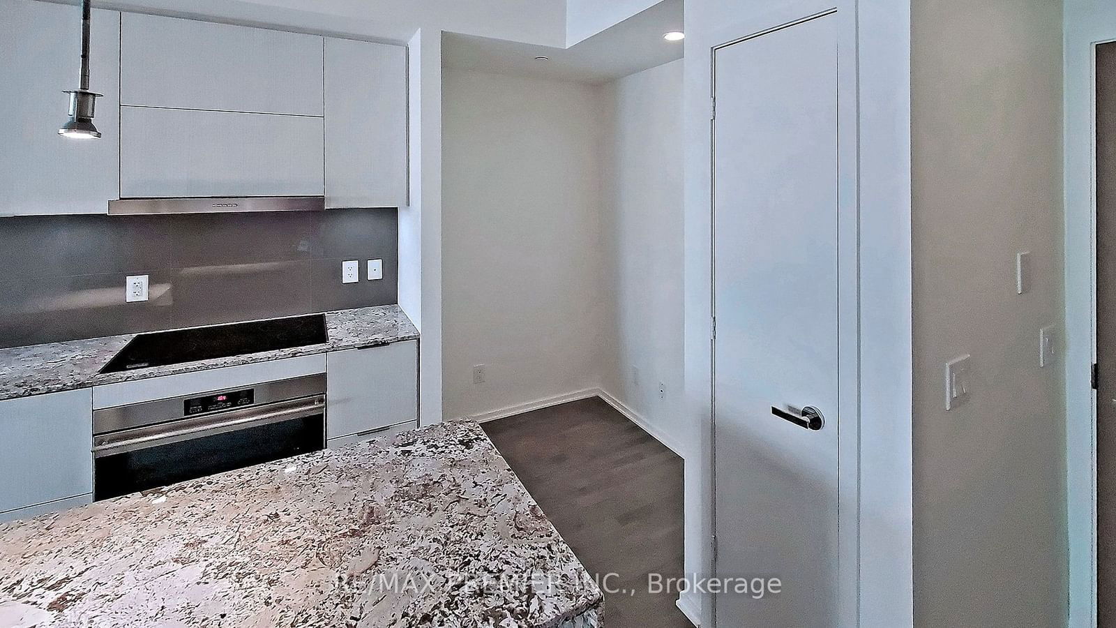 1 Bloor St E, unit 1411 for rent