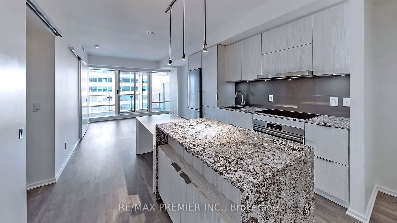 1 Bloor St E, unit 1411 for rent