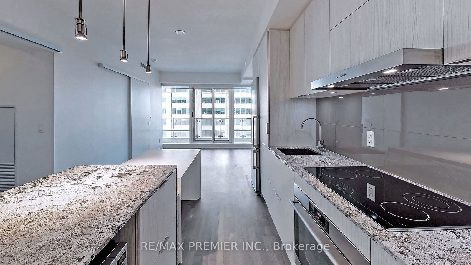 1 Bloor St E, unit 1411 for rent