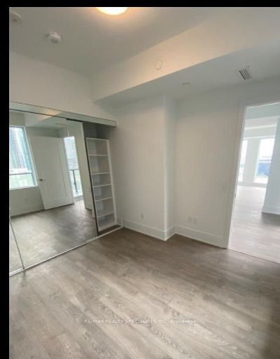 470 Front St W, unit 1706 for rent