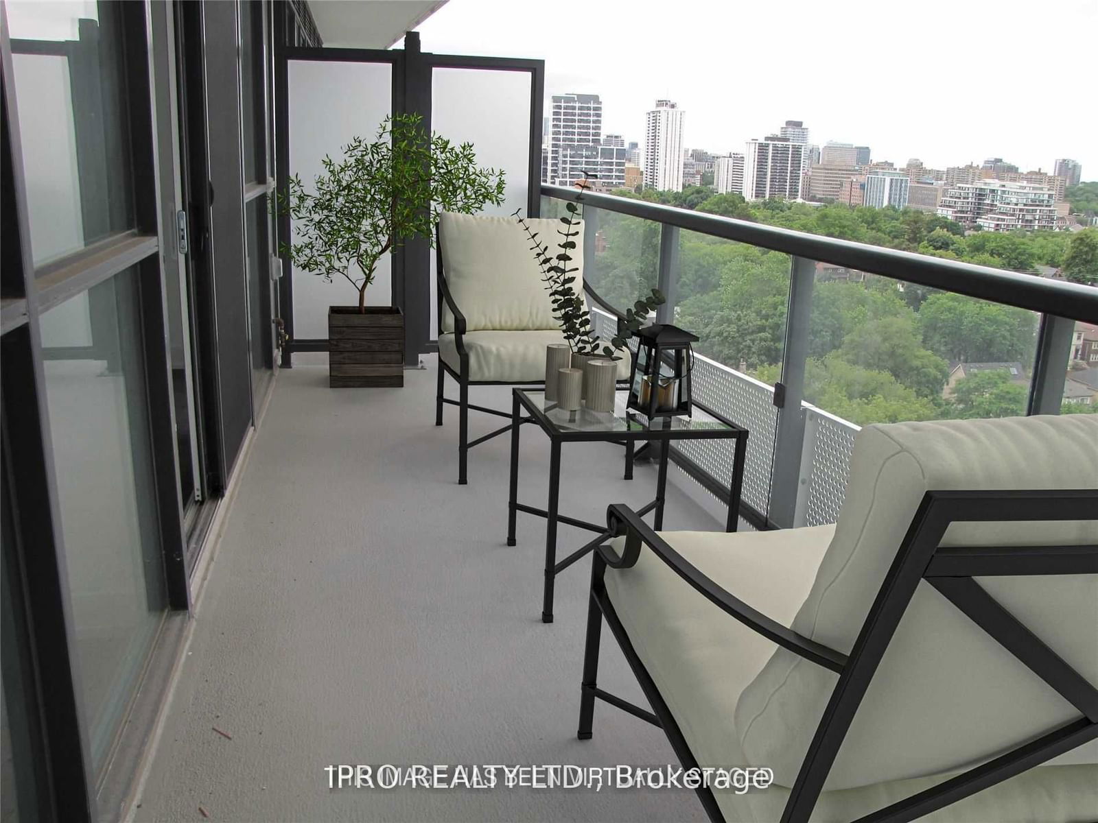 11 Lillian St W, unit 905 for rent