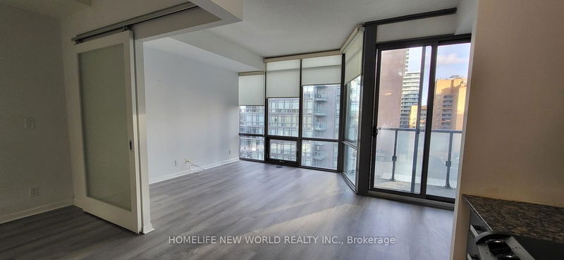 832 Bay St, unit 807 for rent