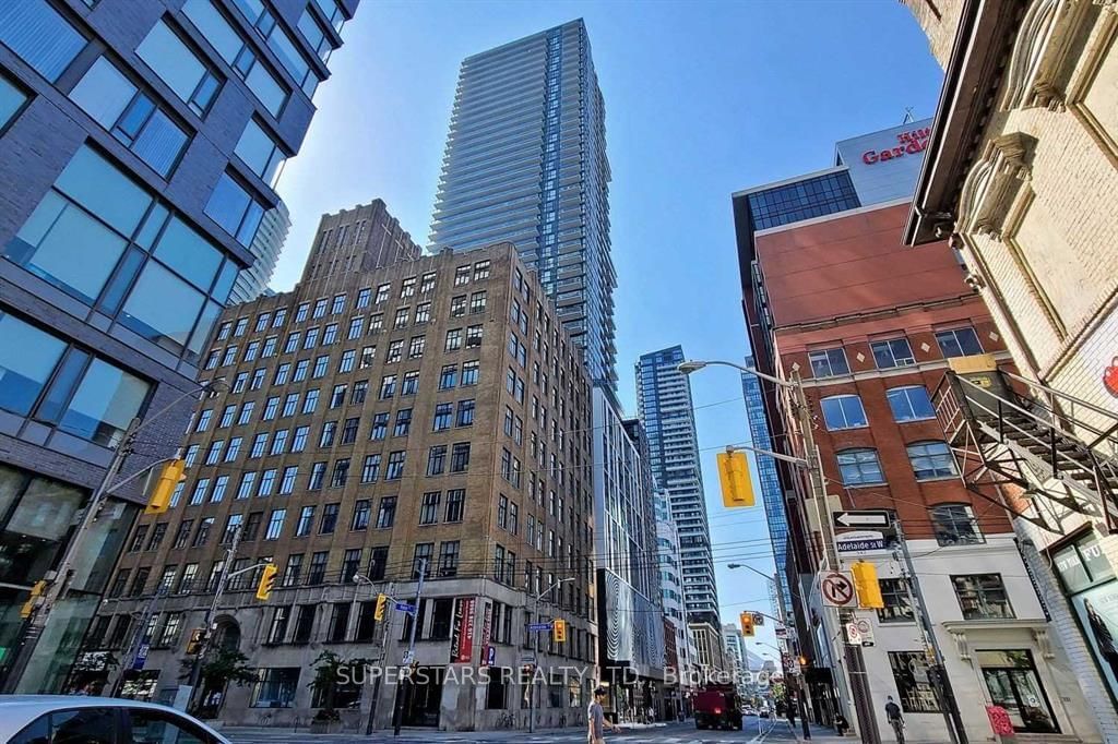 87 Peter St, unit 2603 for rent