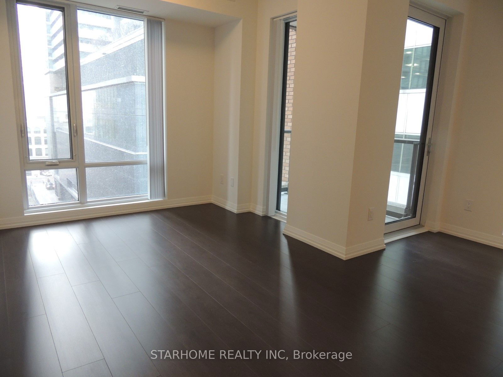 8 Widmer St, unit 809 for rent