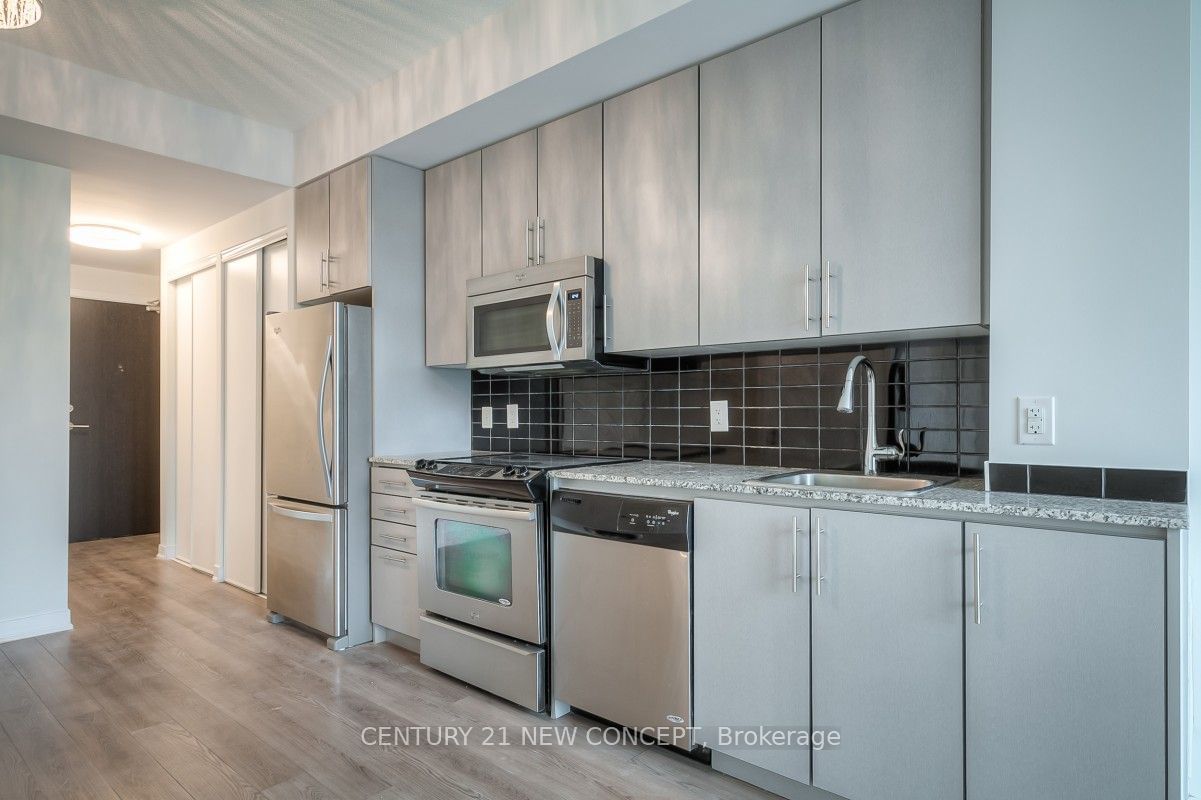 60 Berwick Ave, unit 204 for sale