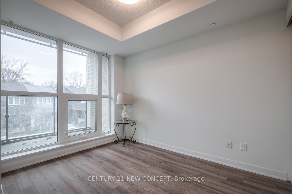 60 Berwick Ave, unit 204 for sale