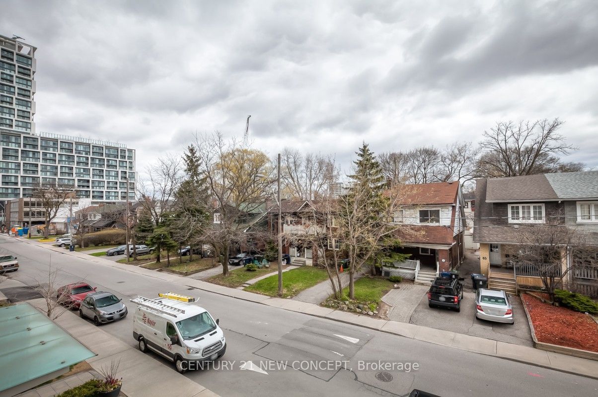 60 Berwick Ave, unit 204 for sale