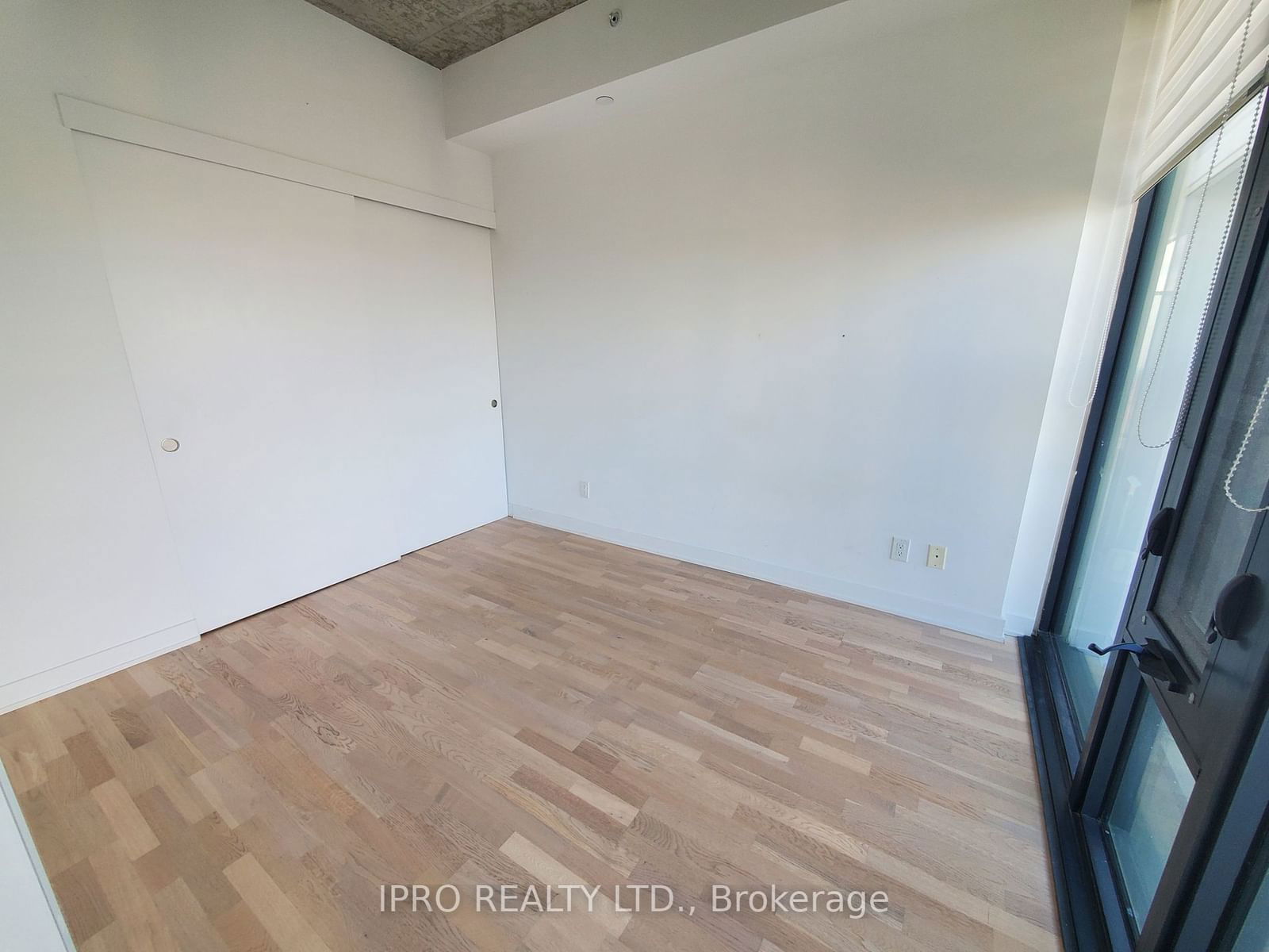 185 Roehampton Ave, unit 1608 for rent