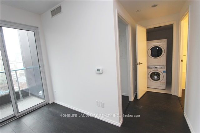 68 Shuter St, unit 1807 for rent