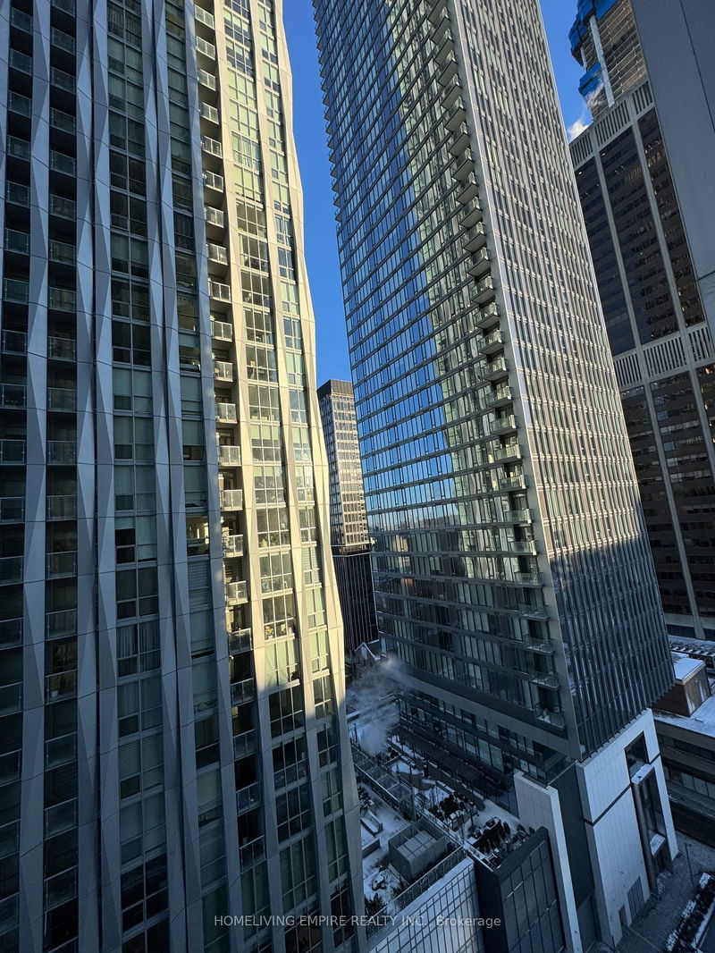 11 Yorkville Ave, unit 1007 for rent