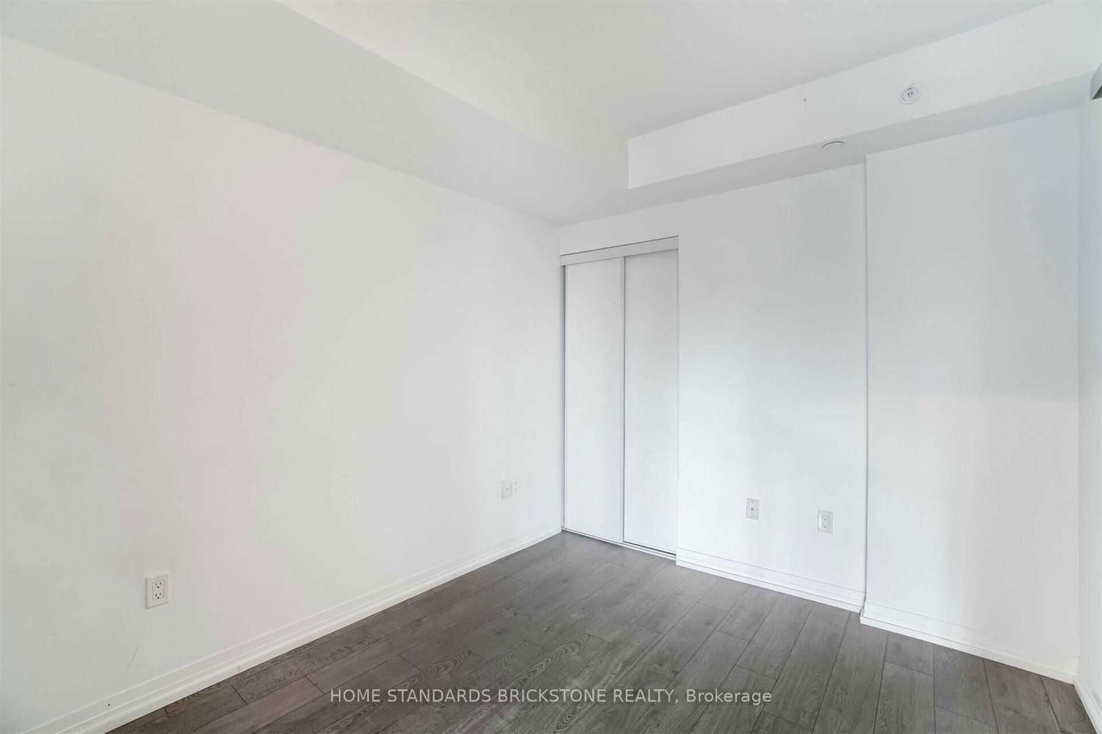 251 Jarvis St, unit 629 for rent