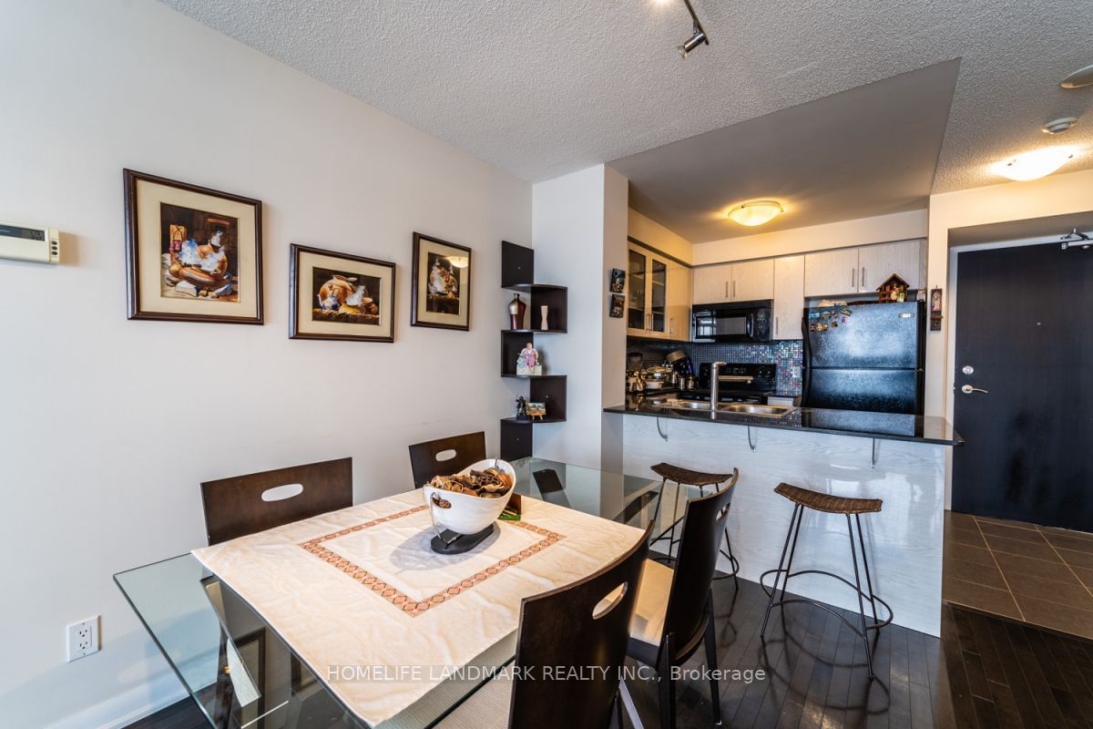 5791 Yonge St, unit 2509 for rent