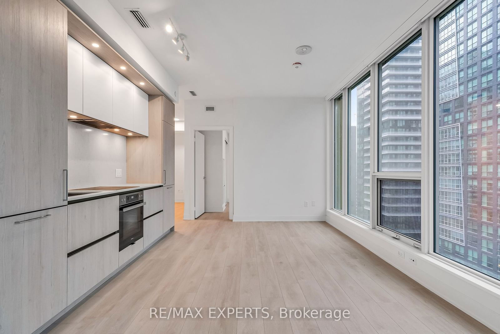 15 Mercer St, unit 3106 for sale