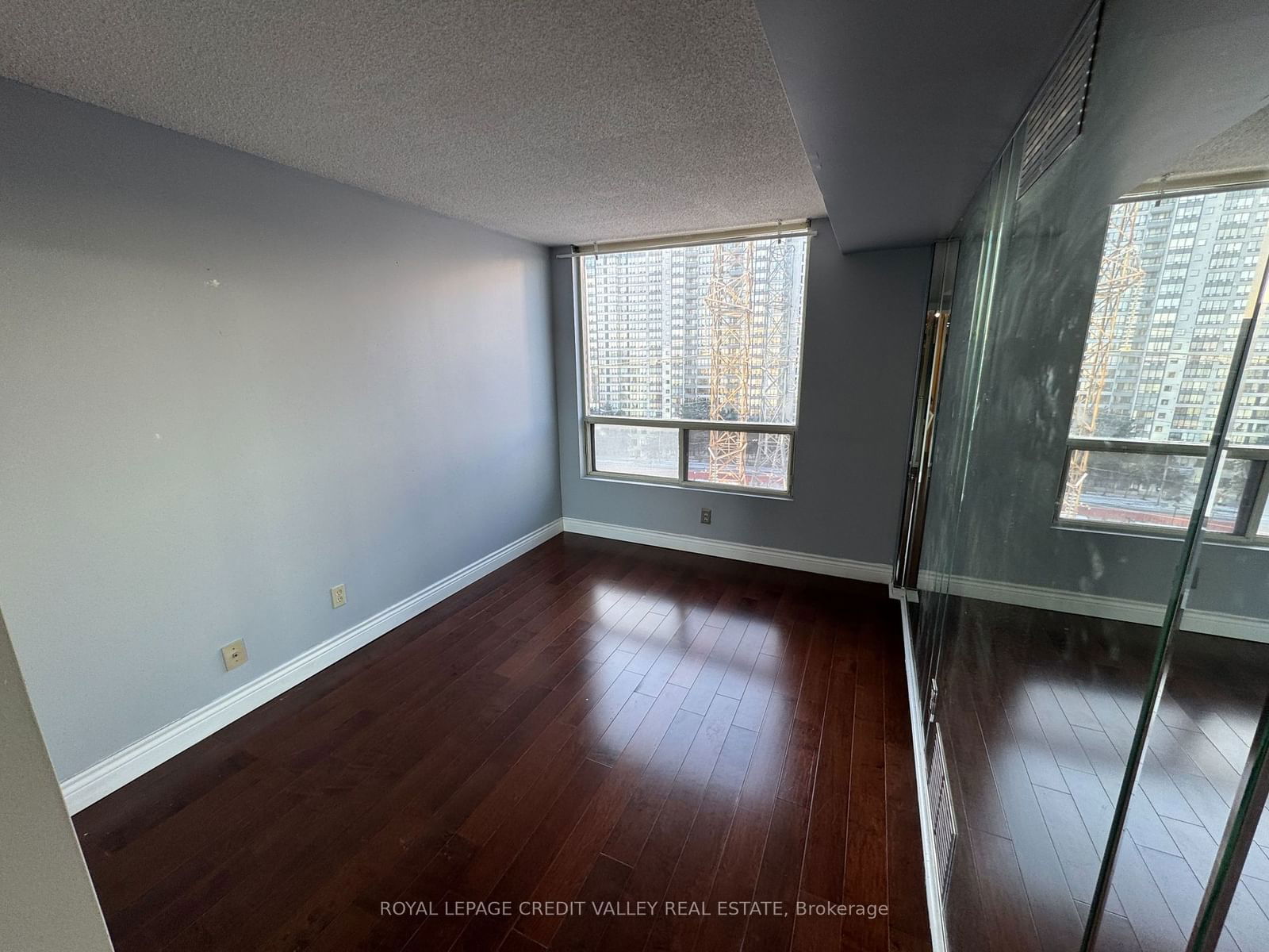 5765 Yonge St, unit 1202 for rent