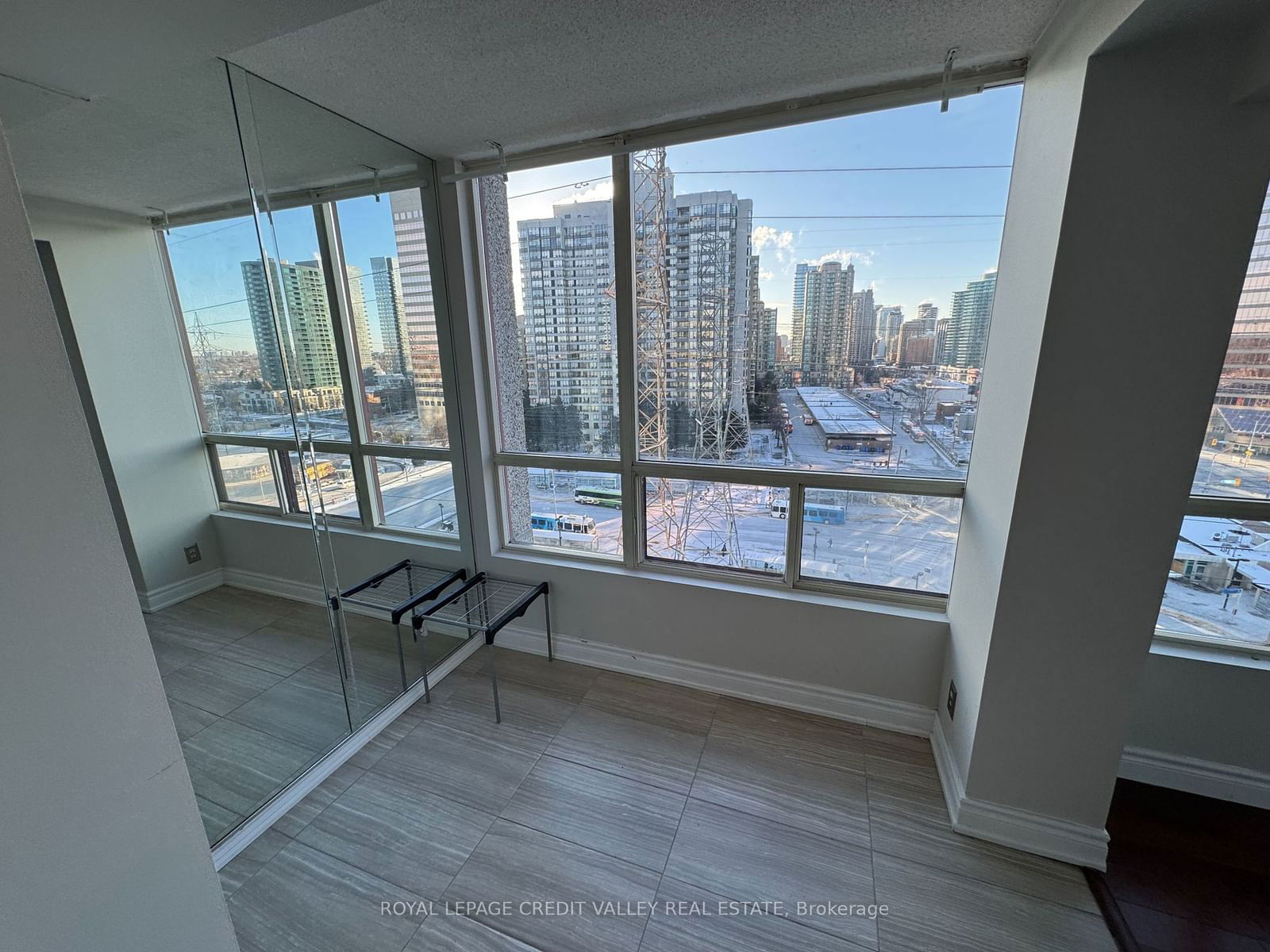 5765 Yonge St, unit 1202 for rent