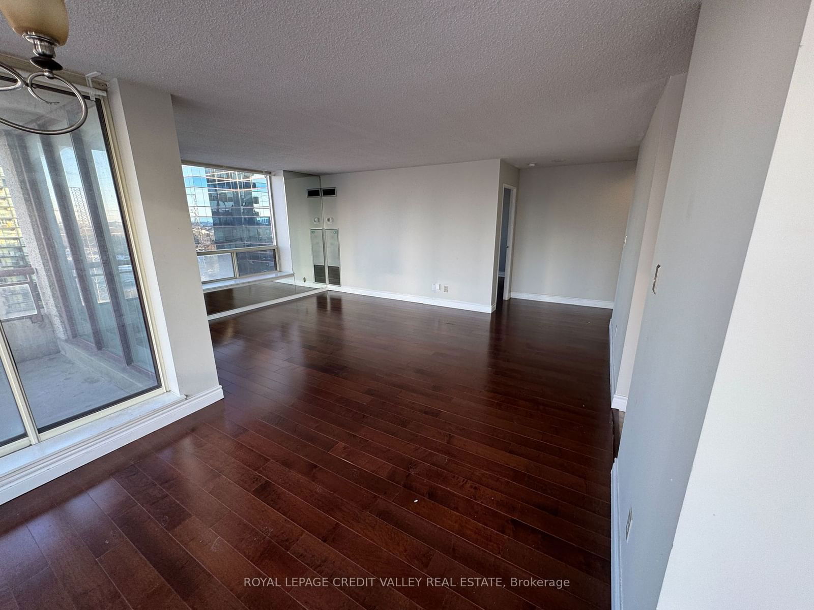 5765 Yonge St, unit 1202 for rent