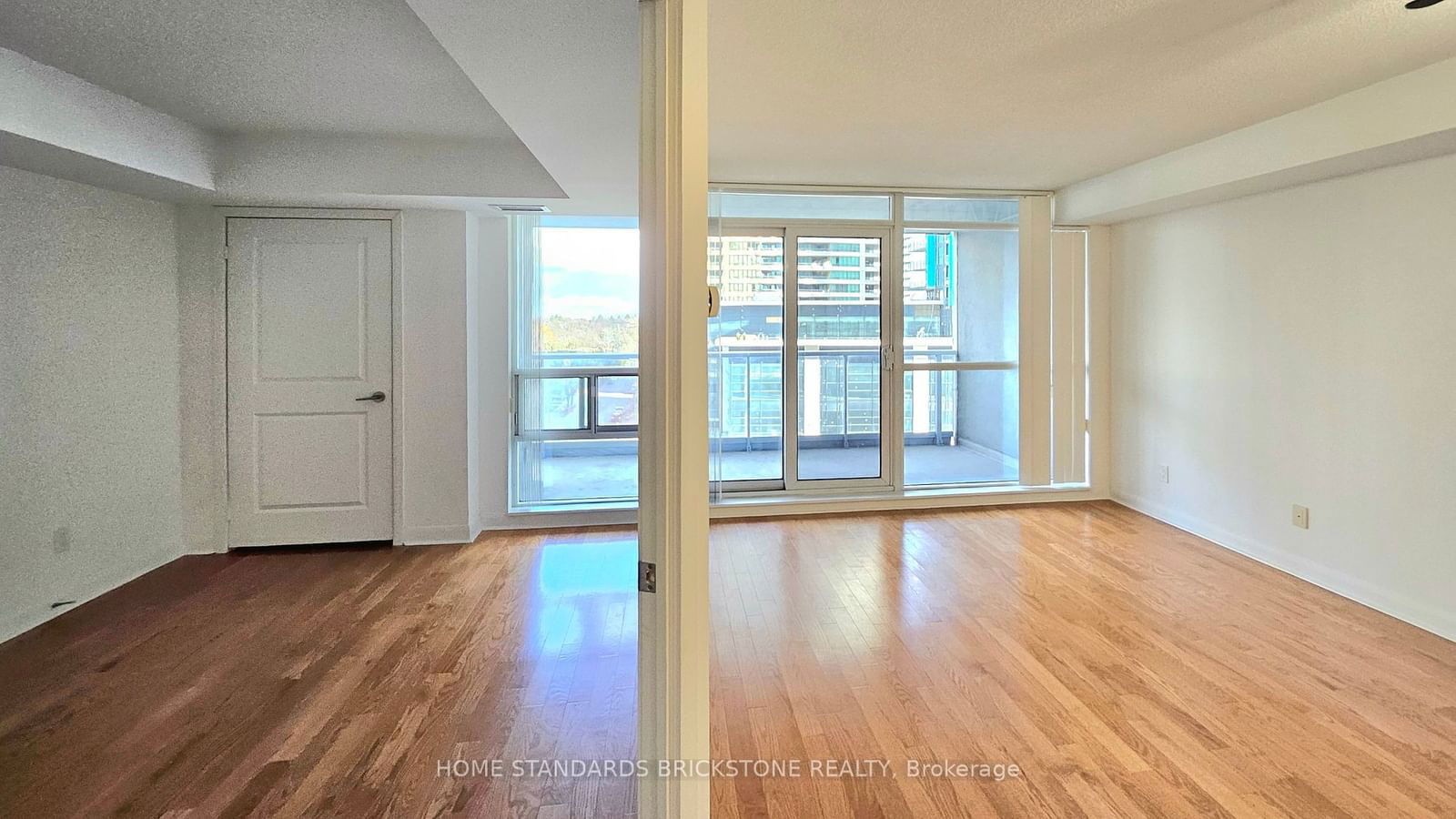 4968 Yonge St, unit 808 for rent