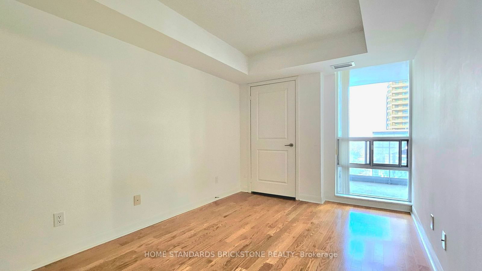 4968 Yonge St, unit 808 for rent