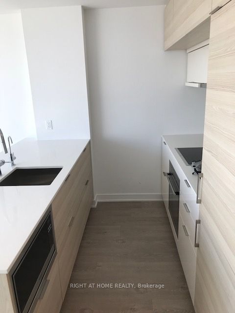 88 Scott St, unit 3805 for rent