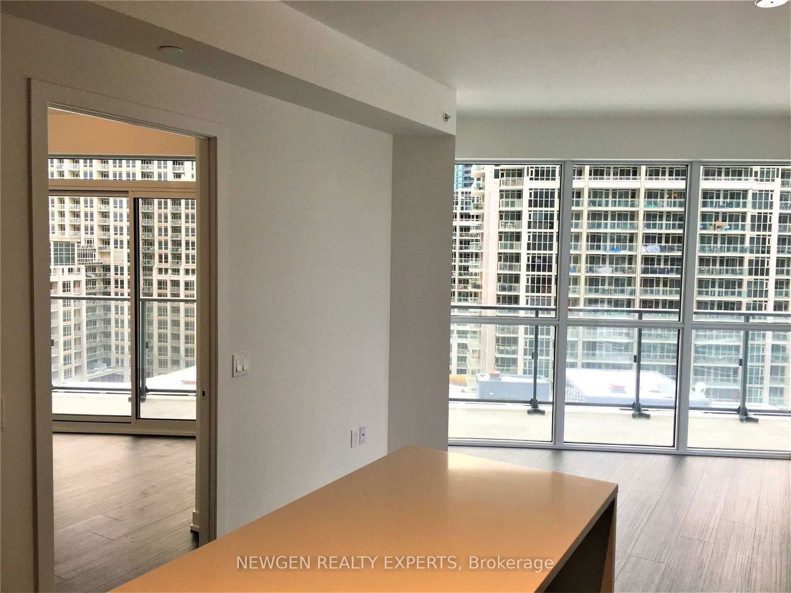 38 Iannuzzi St, unit 1204 for rent